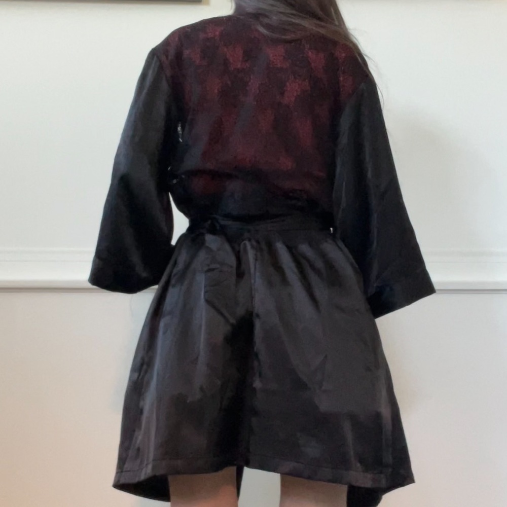 SILK LACE ROBE - Picture 2 of 3
